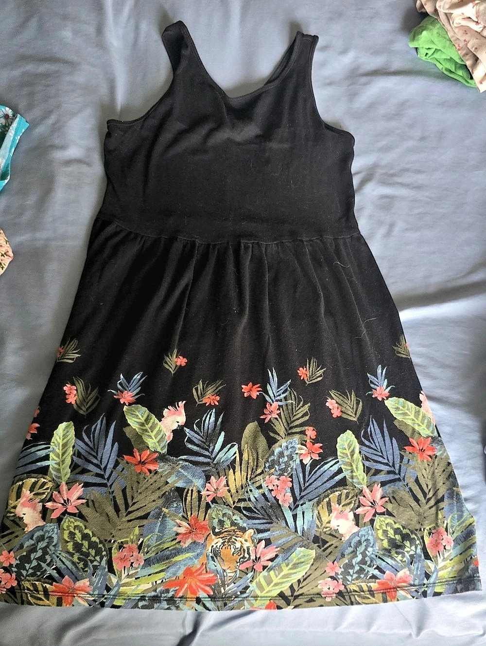 Old Navy Floral Mini Dress Black & Multicolor Size XL (14) Like New *Kids size*